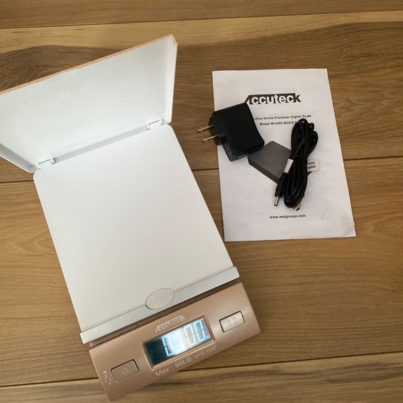 Pink Digital Scale - Picture 9 of 10